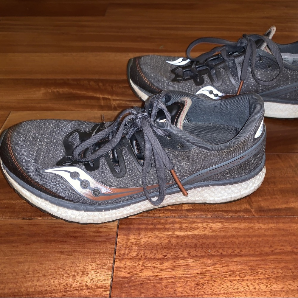 Saucony Everun Tennis Shoes